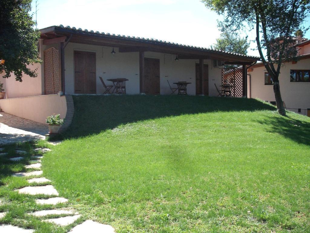 Villaggio Del Sole Giove Bilik gambar