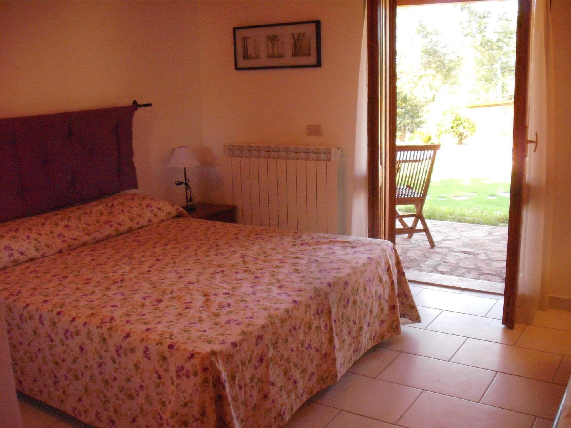 Villaggio Del Sole Giove Luaran gambar