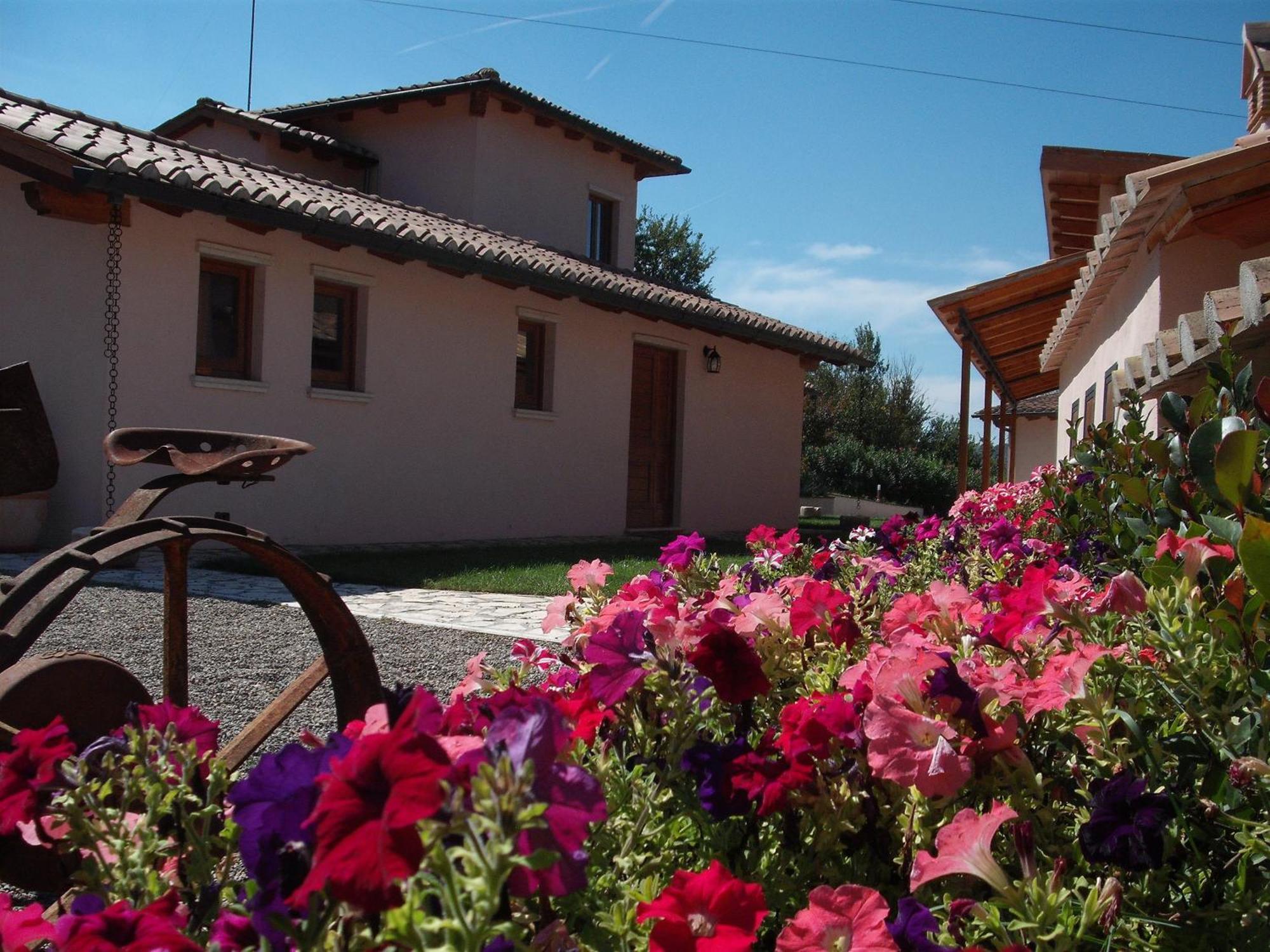 Villaggio Del Sole Giove Luaran gambar